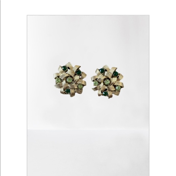 Vintage Jewelry - Coro signed vintage clip back earrings m